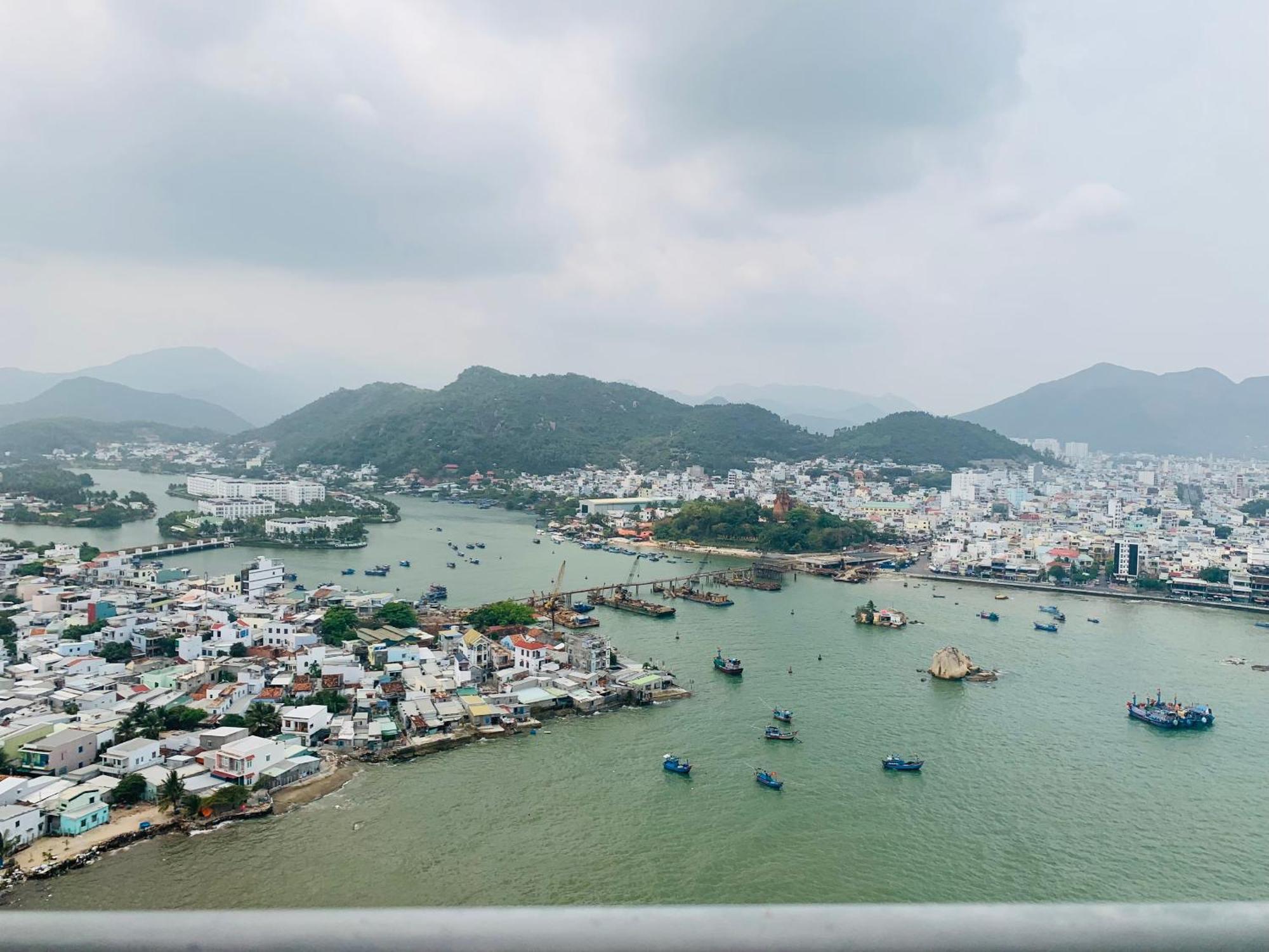 L'Apartment And Signature Nha Trang Tours - Muong Thanh Luxury Khanh Hoa Εξωτερικό φωτογραφία